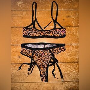 SEVEN TIL MIDNIGHT Leopard Print Lingerie Set Fixed Garter Size Small